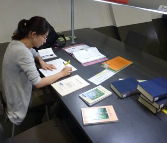 宮城県立図書館で文献調査