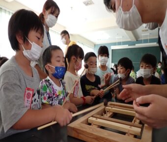 木育教室「海岸防災林を植栽されたクロマツ・コナラの「木材としての特徴」を学ぶ」